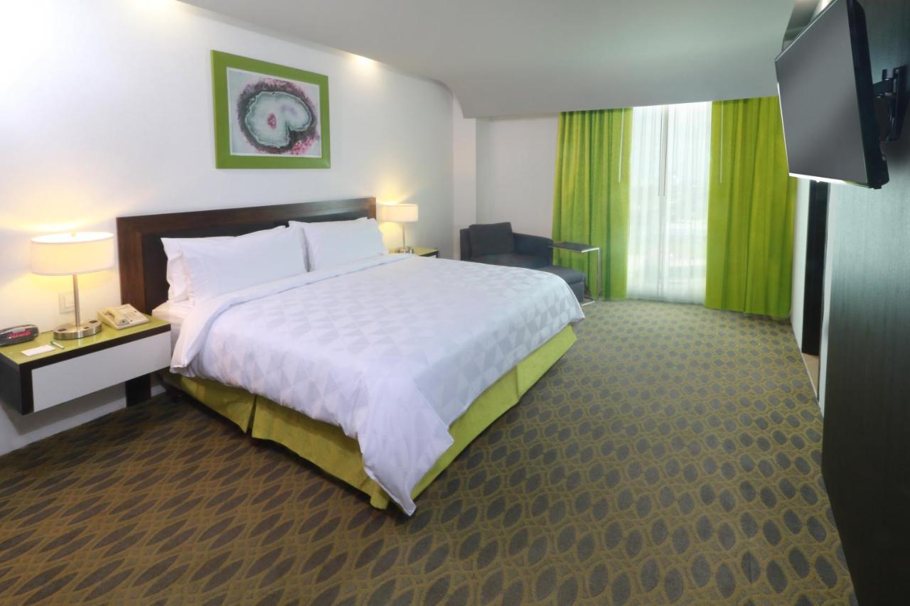 Holiday Inn Queretaro Zona Krystal By Ihg El Salitre Zewnętrze zdjęcie