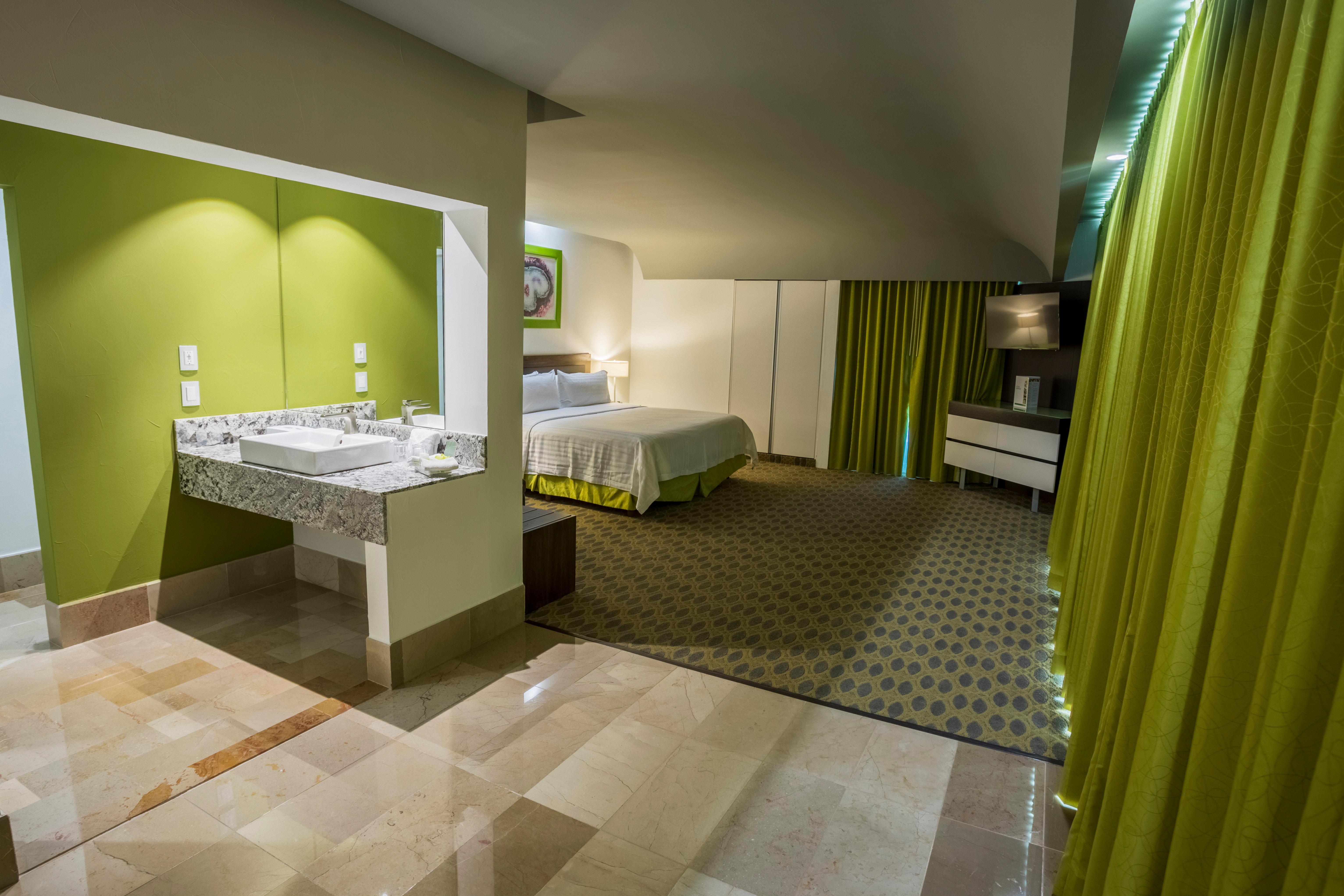 Holiday Inn Queretaro Zona Krystal By Ihg El Salitre Zewnętrze zdjęcie