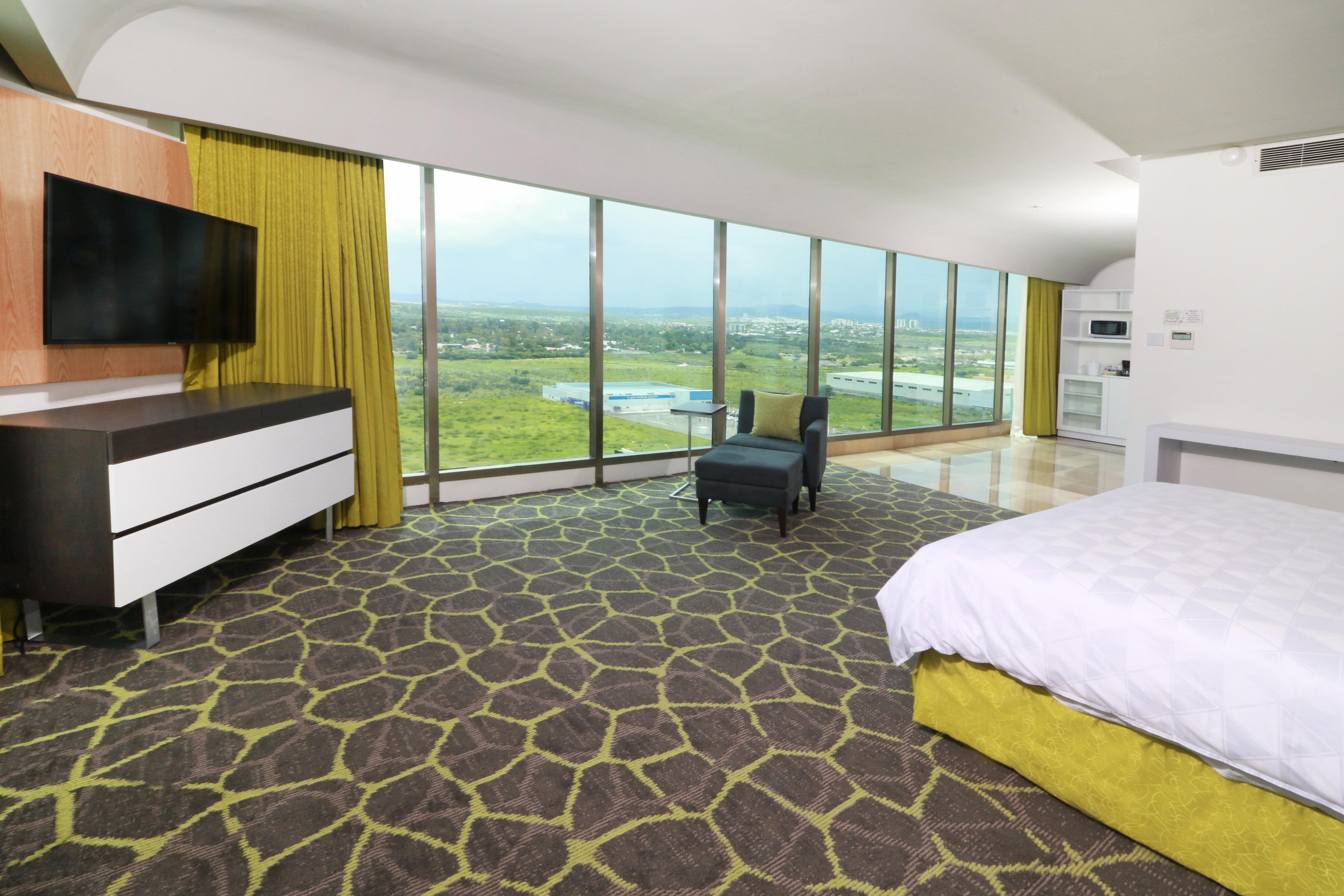 Holiday Inn Queretaro Zona Krystal By Ihg El Salitre Zewnętrze zdjęcie