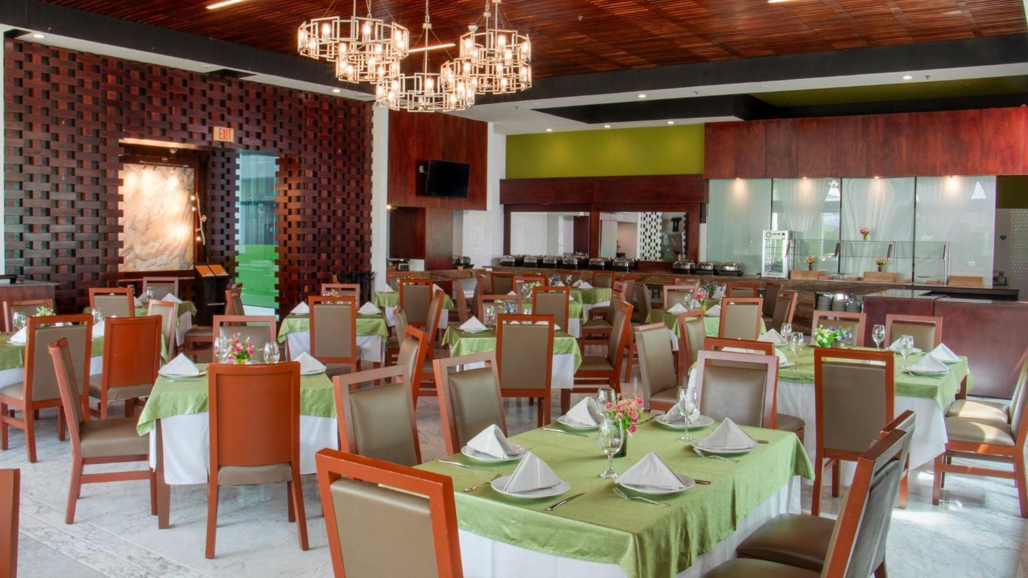 Holiday Inn Queretaro Zona Krystal By Ihg El Salitre Zewnętrze zdjęcie