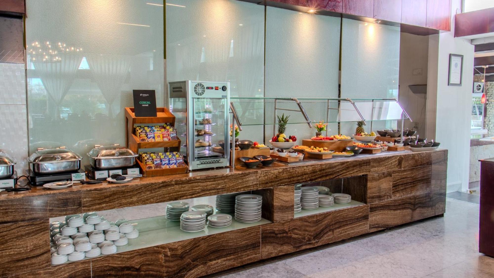 Holiday Inn Queretaro Zona Krystal By Ihg El Salitre Zewnętrze zdjęcie